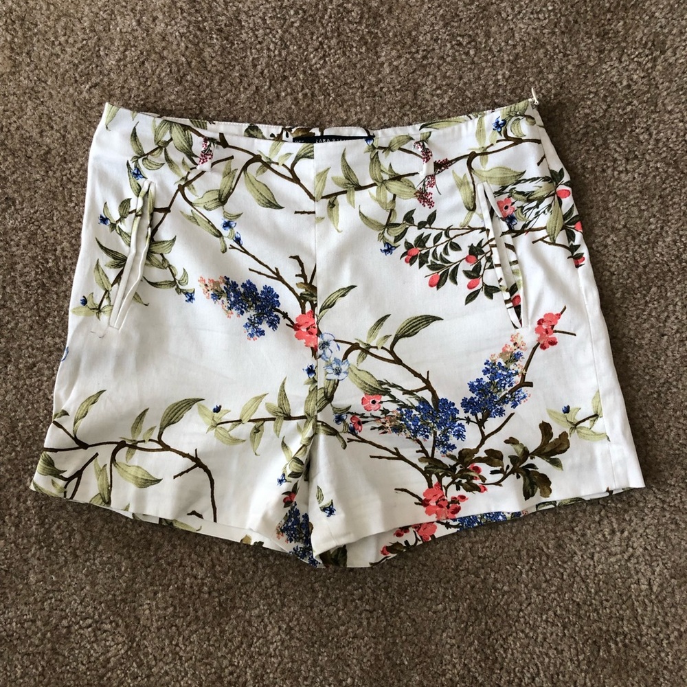 Floral high waisted shorts